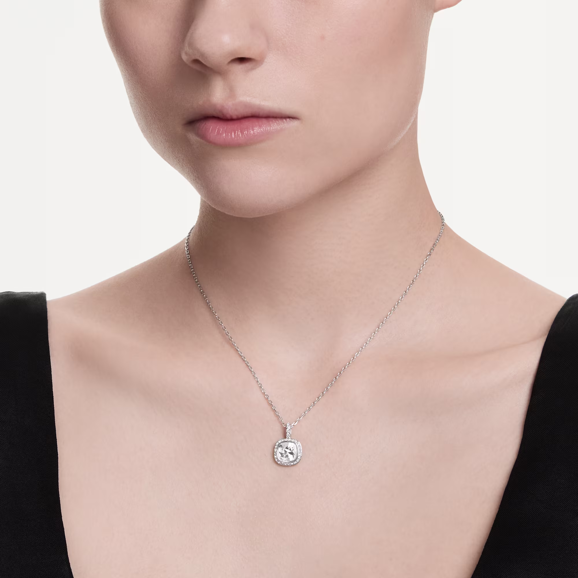 Una Angelic pendant